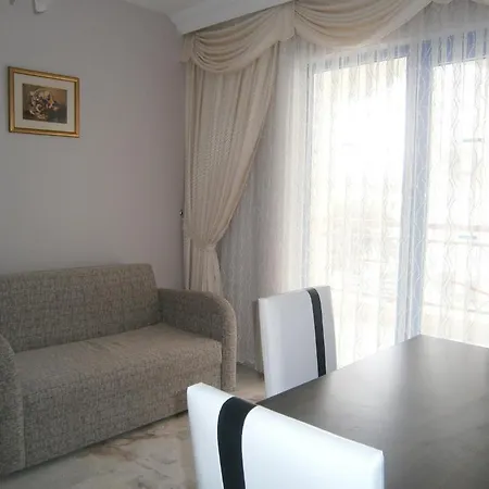 Siesta Apart Apart Otel İçmeler
