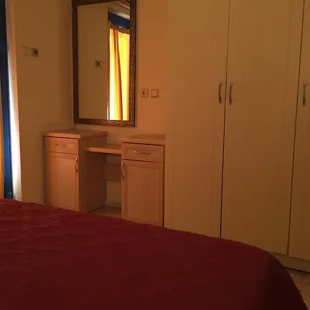 Siesta Apart