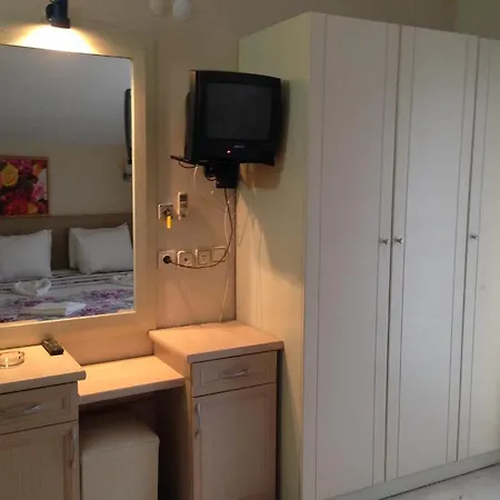 Apart Otel Siesta Apart İçmeler